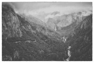 Into Yosemite Valley - lowcon BW small